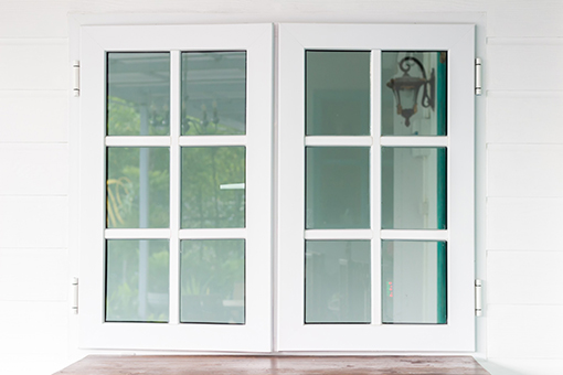 Tampa Business with New Commercial Impact Windows and Doors